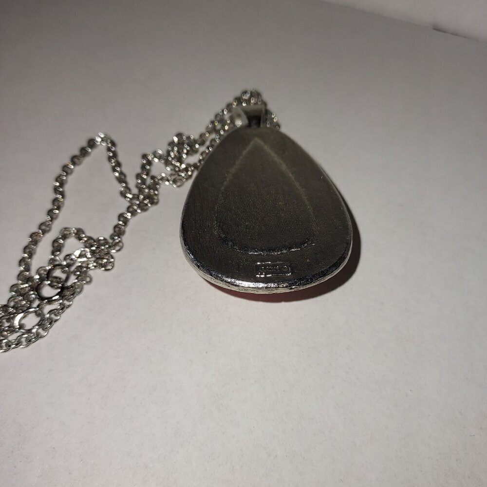 Vintage 1970's Avon Faux Coral Pink TearDrop Rhinestone Pendant Necklace Chain - Picture 9 of 9